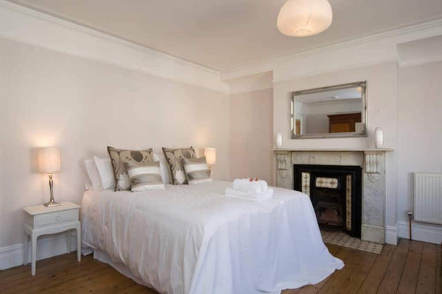Architect Designed House With Original Art Furnished For Luxury And Comfort, Own