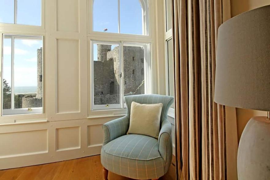 HARLECH APARTMENTS - BRANWEN, romantic in Harlech