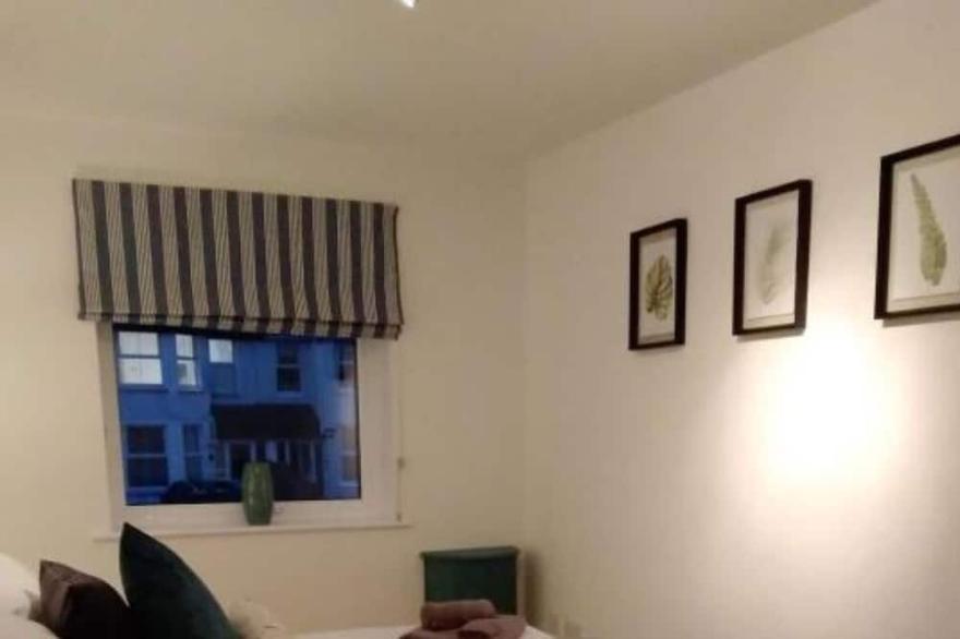 Fistral beach apartment sleeps 6
