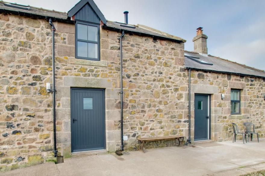 The Dod Barn - One Bedroom House, Sleeps 8