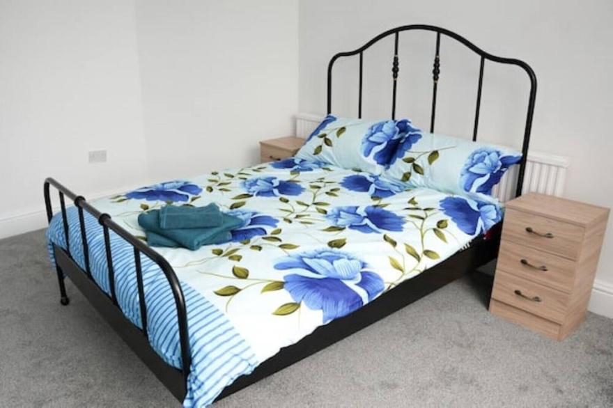 Lovely, Cosy Retreat Close to the City Centre