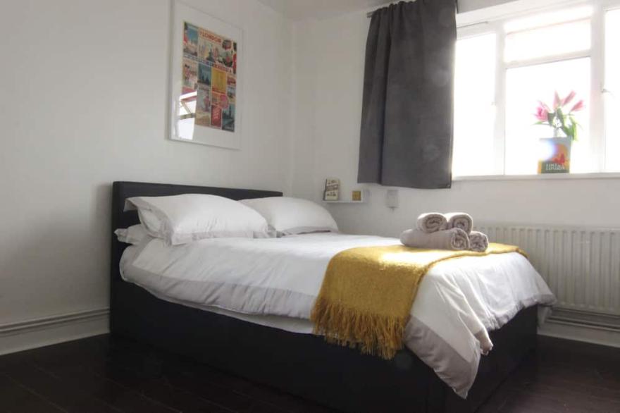 Quiet & Bright Studio In The Heart of Famous Camden Town