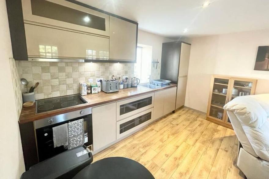Richmond House (9A) by Staytor Accommodation