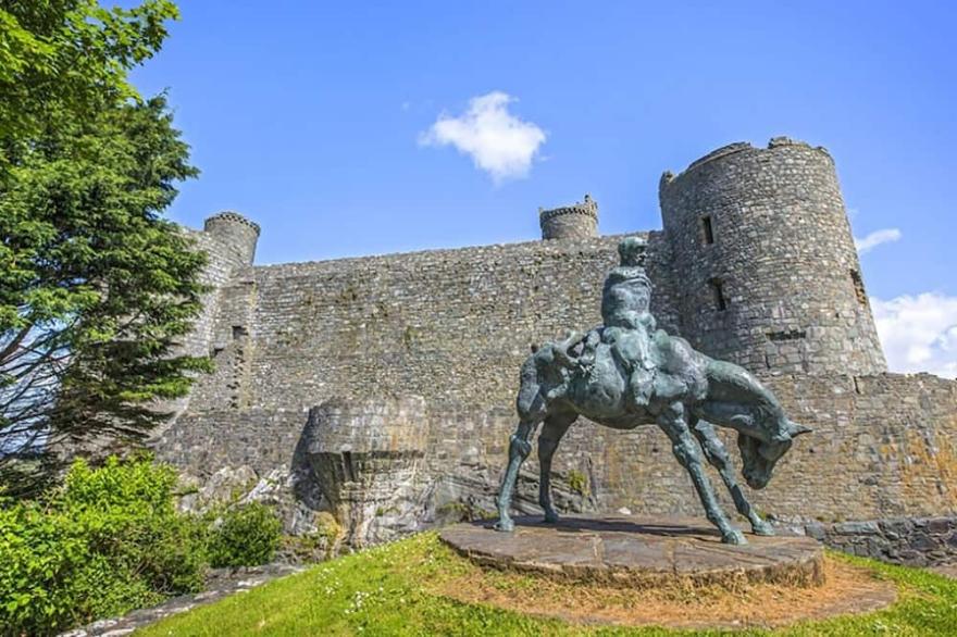 HARLECH APARTMENTS - EFNISIEN, family friendly in Harlech