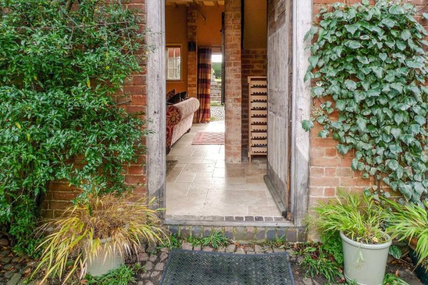 2 bedroom accommodation in Beeby