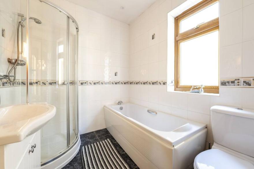 Stunning 5-Bedroom Home in Truro