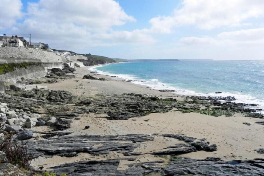 Smuggler's Cottage - One Bedroom House, Sleeps 2