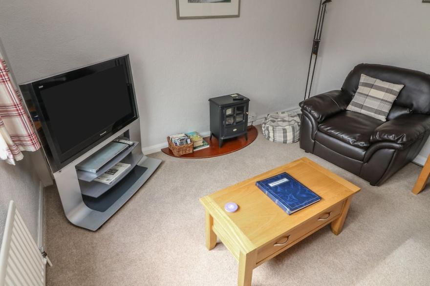 LONG CRAG ANNEXE, pet friendly, with a garden in Ambleside