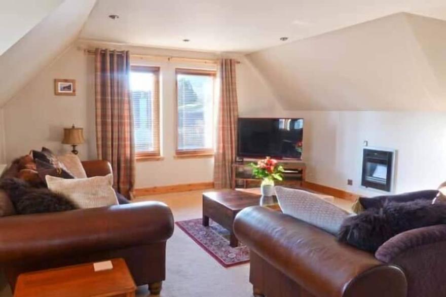 AN TORR, family friendly, luxury holiday cottage in Newtonmore