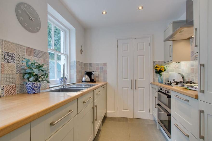 Penvorder - Three Bedroom House, Sleeps 6