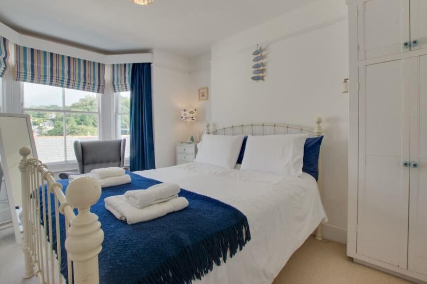 Penvorder - Three Bedroom House, Sleeps 6