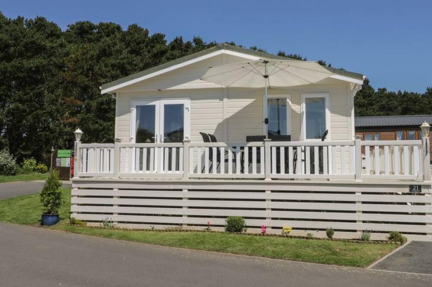 Impeccable 3-Bed Lodge at Cayton Bay Holiday Park
