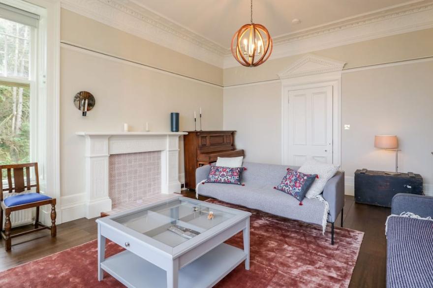 EAST FIRWOOD, pet friendly, with open fire in Rothesay, Isle Of Bute