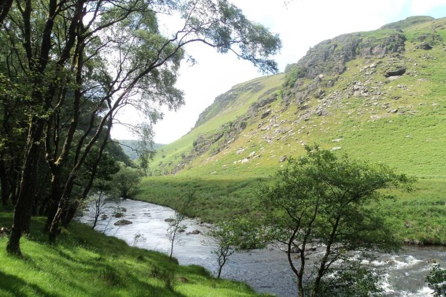 Merlin Cottages: 4* High Barn, Games Room, Nearby Outdoor Activities