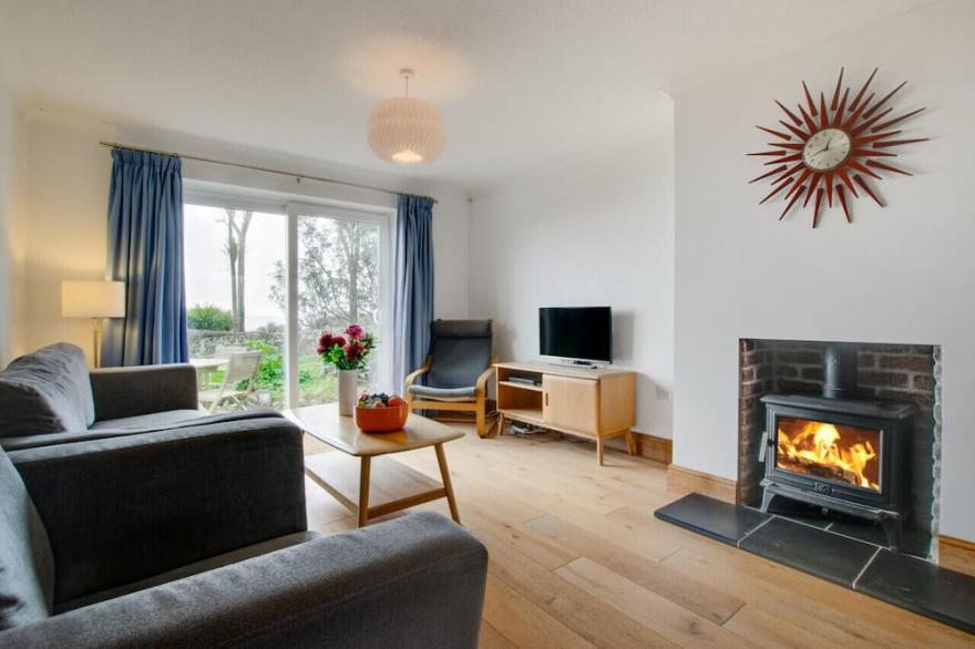 4 Withey Cottages - Three Bedroom House, Sleeps 6