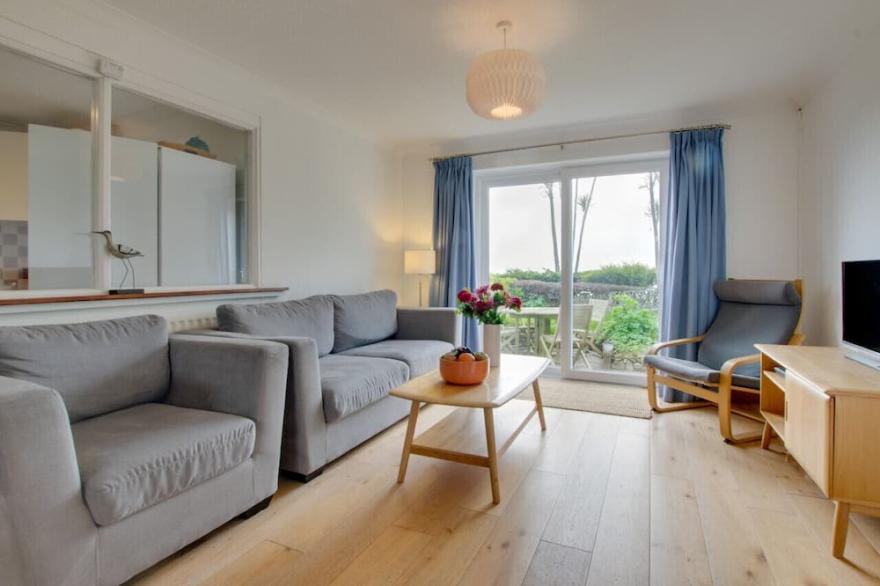 4 Withey Cottages - Three Bedroom House, Sleeps 6