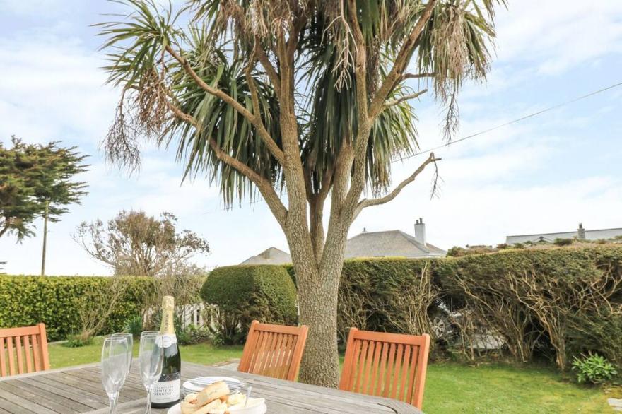BOLENOWE, pet friendly, country holiday cottage in Polzeath