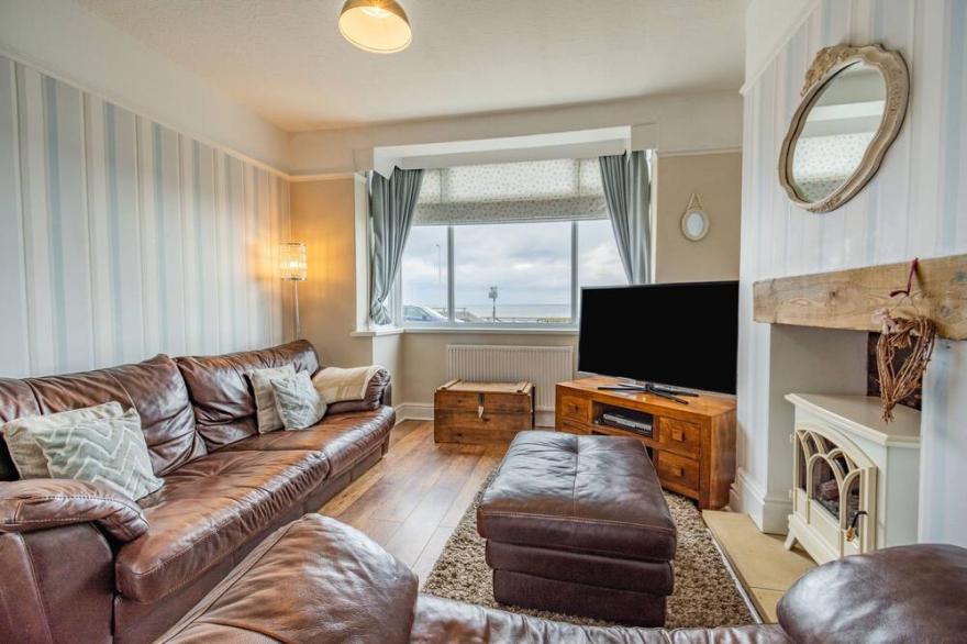 SEA VIEW HOUSE, family friendly, country holiday cottage in Hornsea