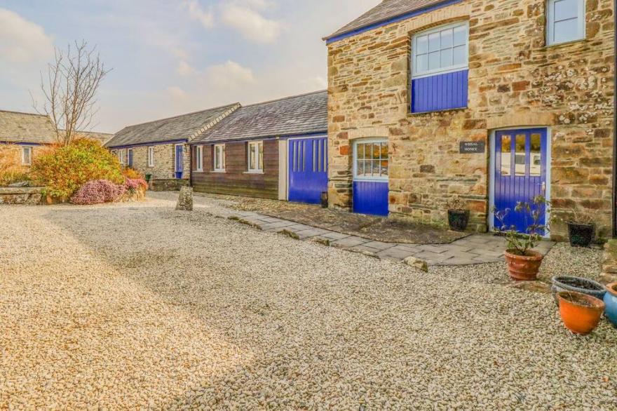 WHEAL HONEY, family friendly, with a garden in St Newlyn East