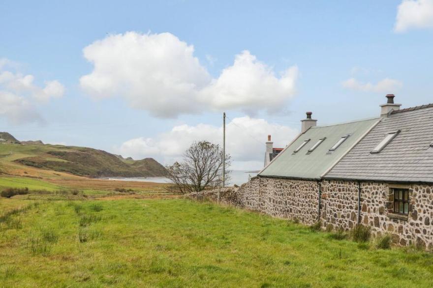 THE BARN, pet friendly, character holiday cottage in Staffin