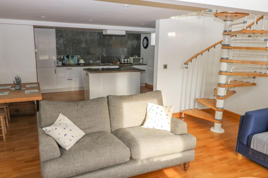 OLD CHAPEL, pet friendly, character holiday cottage in Cloughton