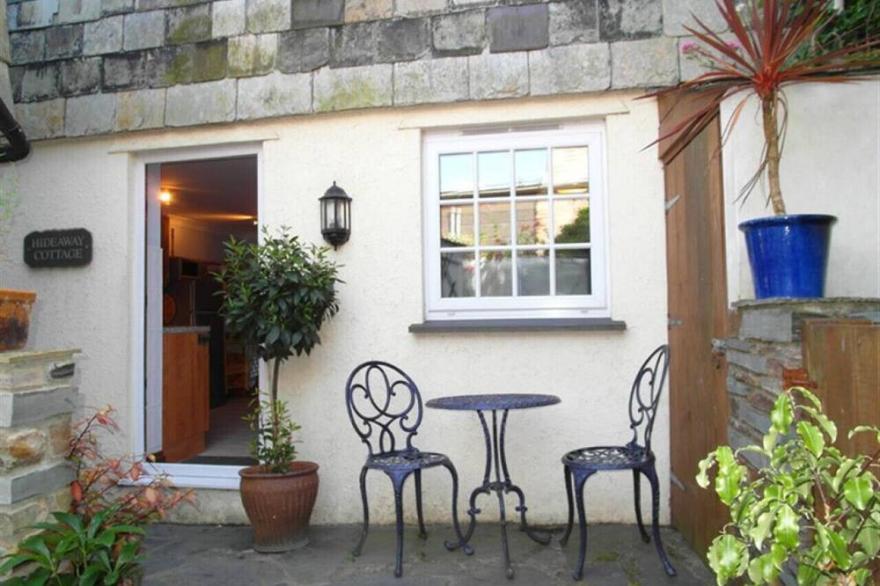 Hideaway Cottage - Three Bedroom House, Sleeps 6