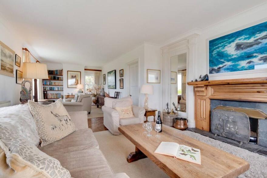 The Redlands - Four Bedroom House, Sleeps 8