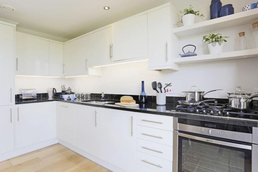 Guillemot - One Bedroom Apartment, Sleeps 2