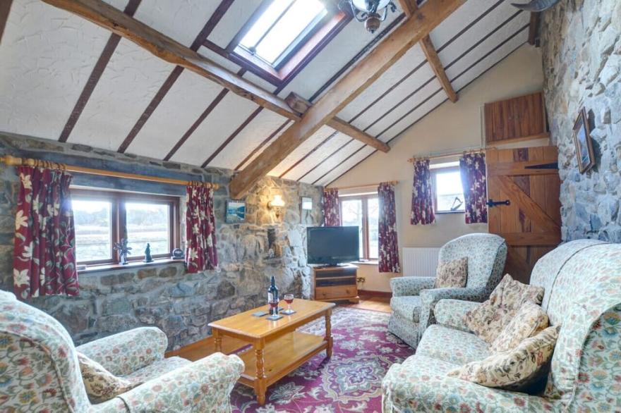 The Granary - Two Bedroom House, Sleeps 4