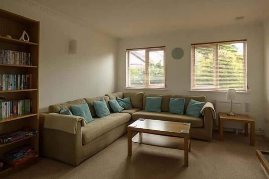 NANS-TEK, family friendly, with hot tub in Crackington Haven