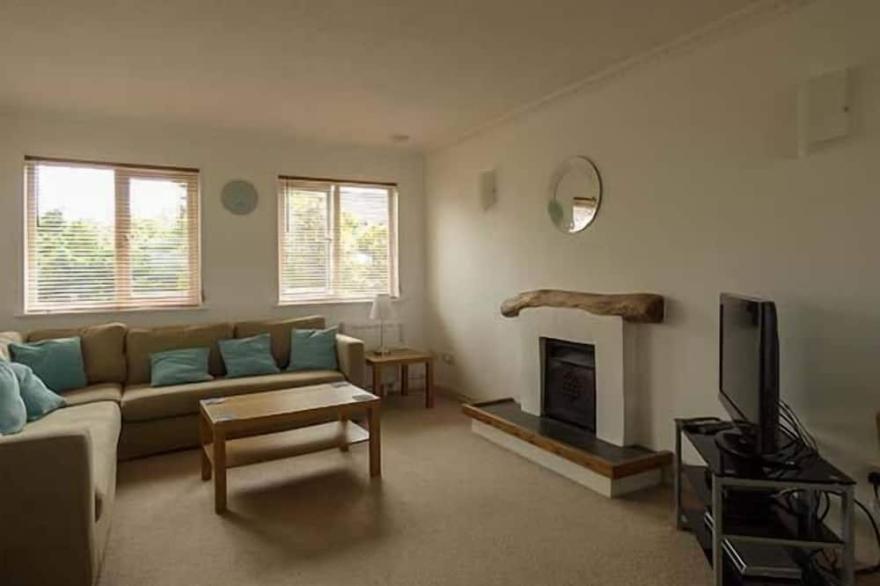 NANS-TEK, family friendly, with hot tub in Crackington Haven