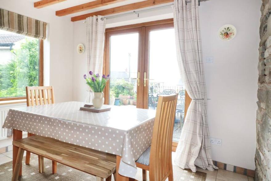 LYNTON HOUSE, family friendly, with a garden in Drybrook