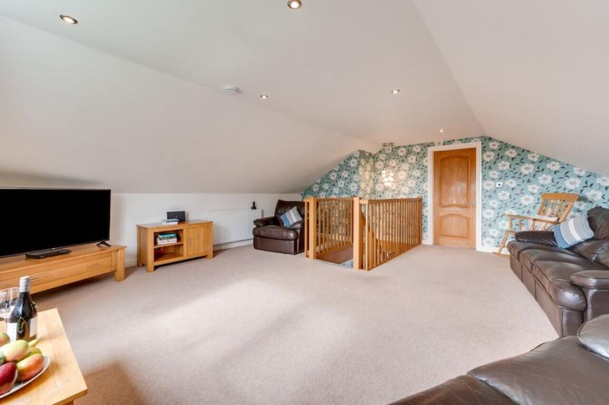 Atlantic Breeze - Three Bedroom House, Sleeps 6