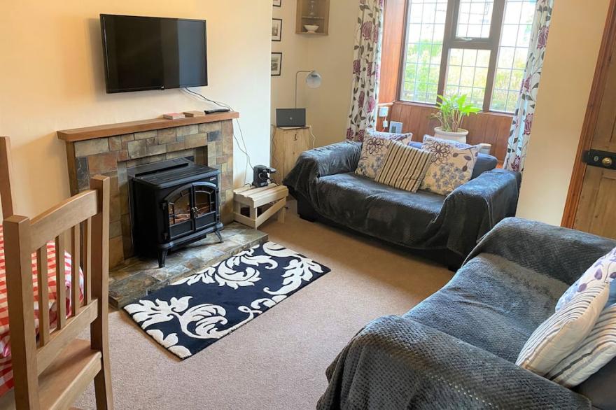 LION COTTAGE, family friendly, with a garden in Hinderwell