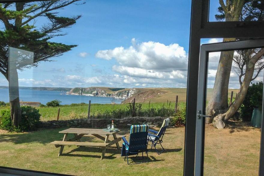 QUARTERDECK, pet friendly, country holiday cottage in Modbury