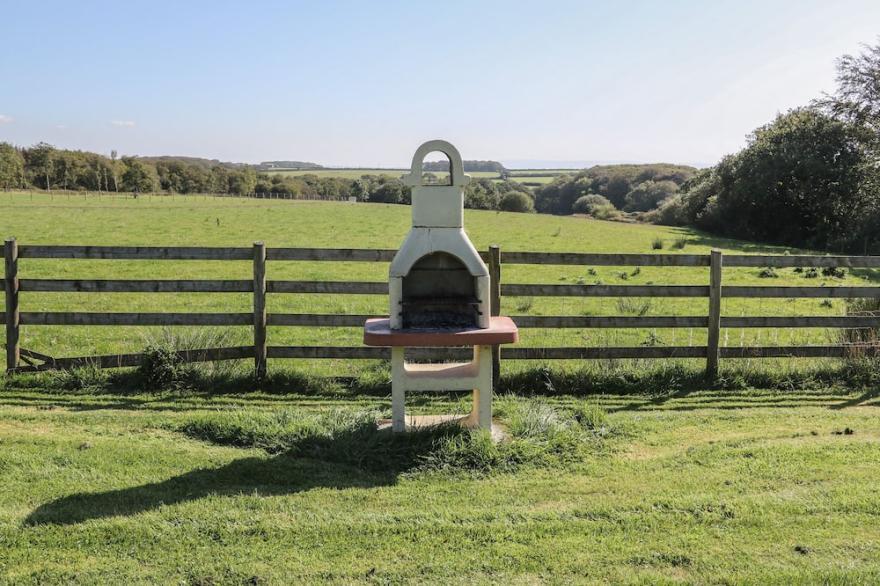 ROWAN, pet friendly, character holiday cottage in Whitstone