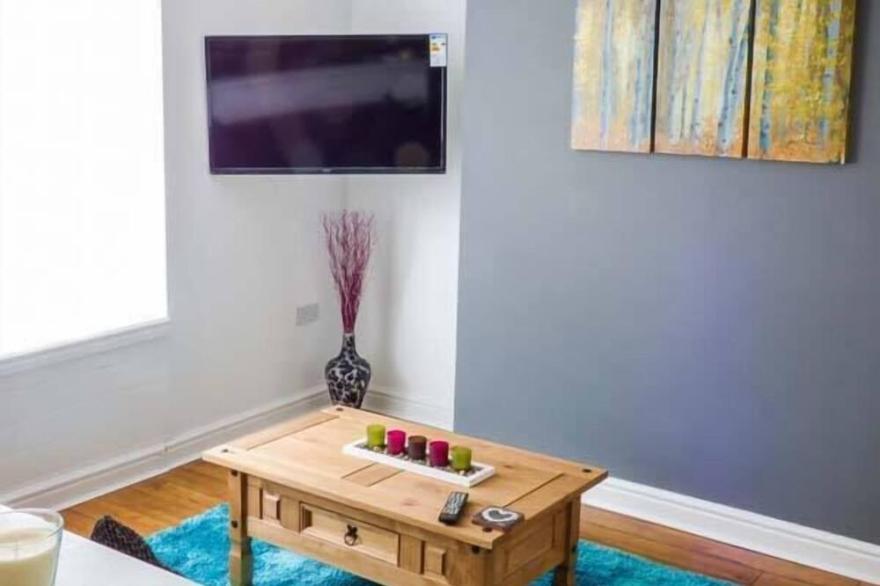 FLAT 2, country holiday cottage in Bridlington