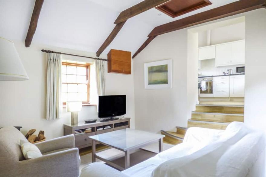 THE BULLSHED, family friendly, character holiday cottage in Marazion