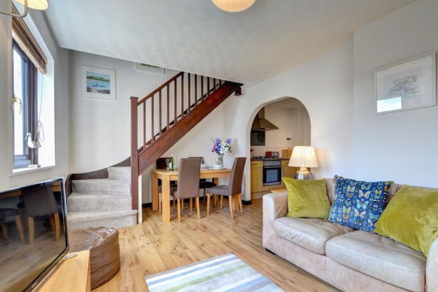 Cowslip Cottage - Two Bedroom House, Sleeps 4