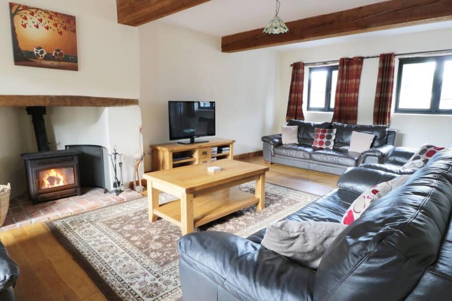 CARTHORSE COTTAGE, family friendly, with pool in Teignmouth