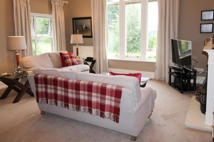 GELTSDALE GARDEN APARTMENT, family friendly in Wetheral