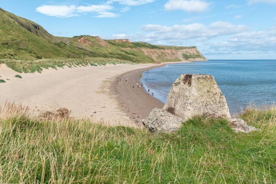 Driftwood - Two Bedroom Apartment, Sleeps 4