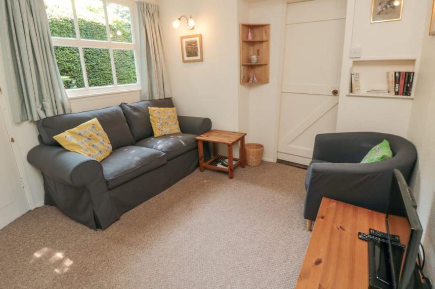 DAMSON CROFT, family friendly, with a garden in Lastingham