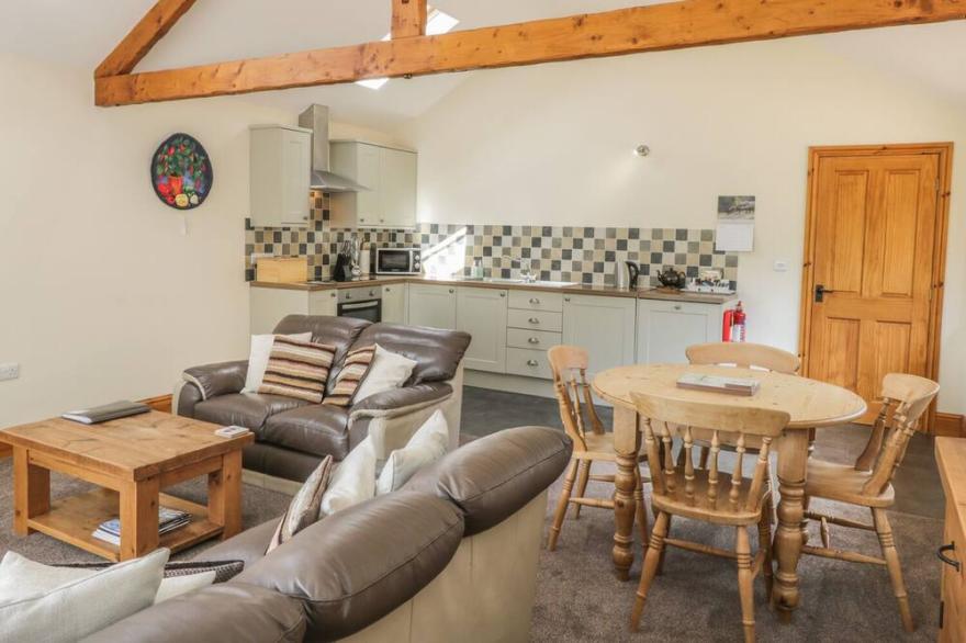 CALF HOUSE, family friendly, with a garden in Thirsk