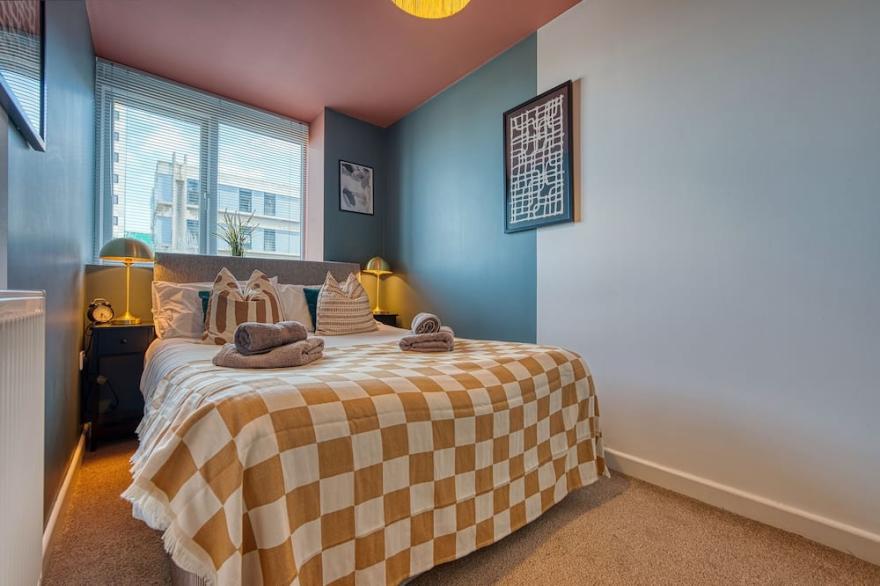 The Hideaway Executive 2 Bed Modern Apartment in central Portsmouth fast Wi-Fi