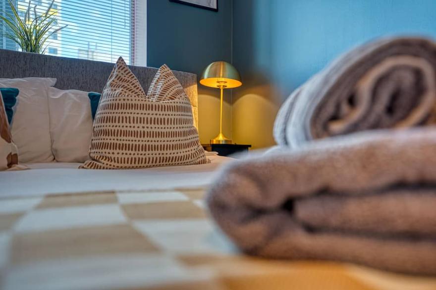 The Hideaway Executive 2 Bed Modern Apartment in central Portsmouth fast Wi-Fi