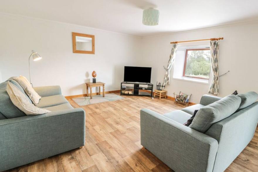 THE DAIRY, pet friendly, with a garden in Newton Stewart