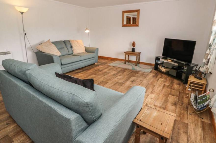 THE DAIRY, pet friendly, with a garden in Newton Stewart