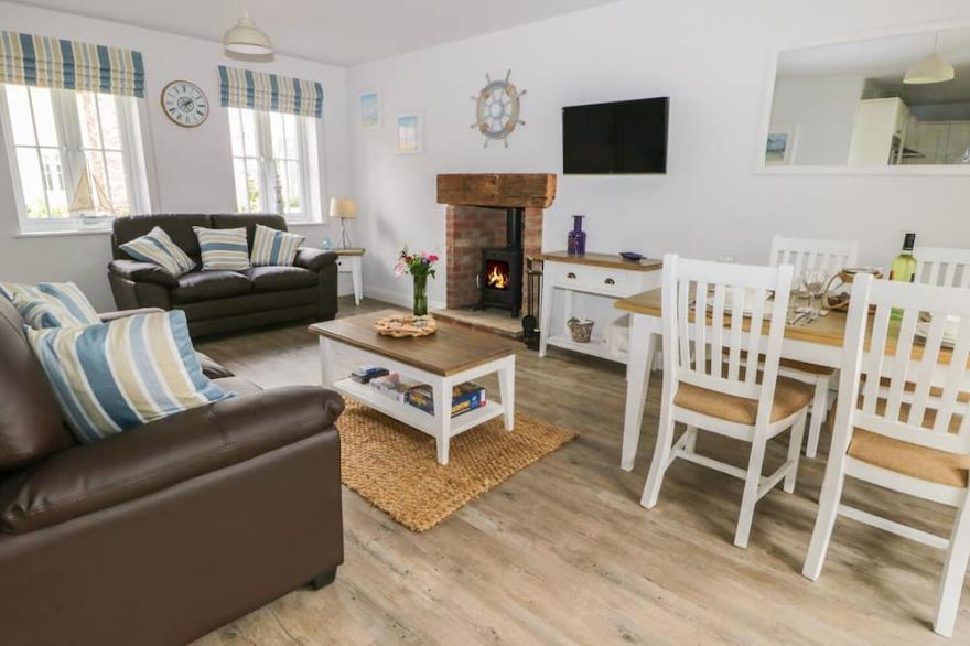 FLIP FLOPS, pet friendly, country holiday cottage in Filey