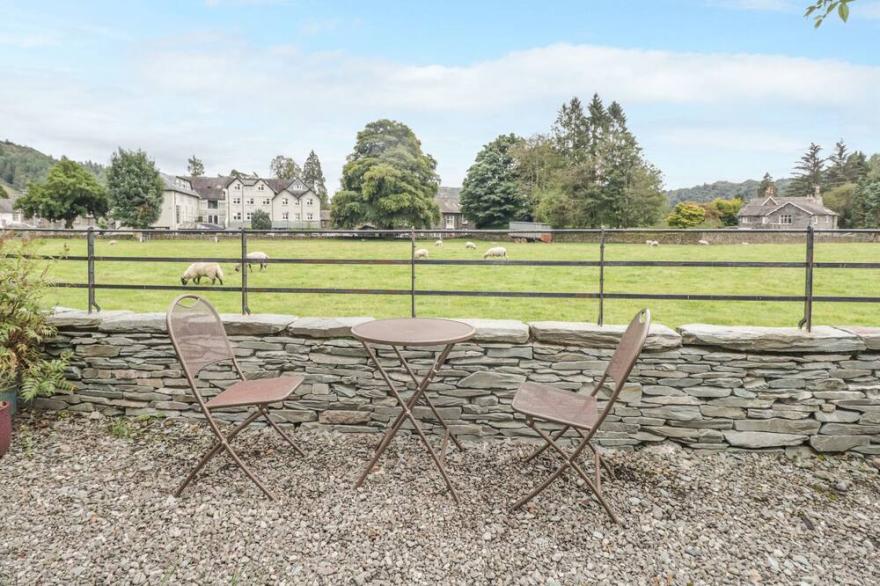 TANNER CROFT COTTAGE, family friendly, with open fire in Grasmere